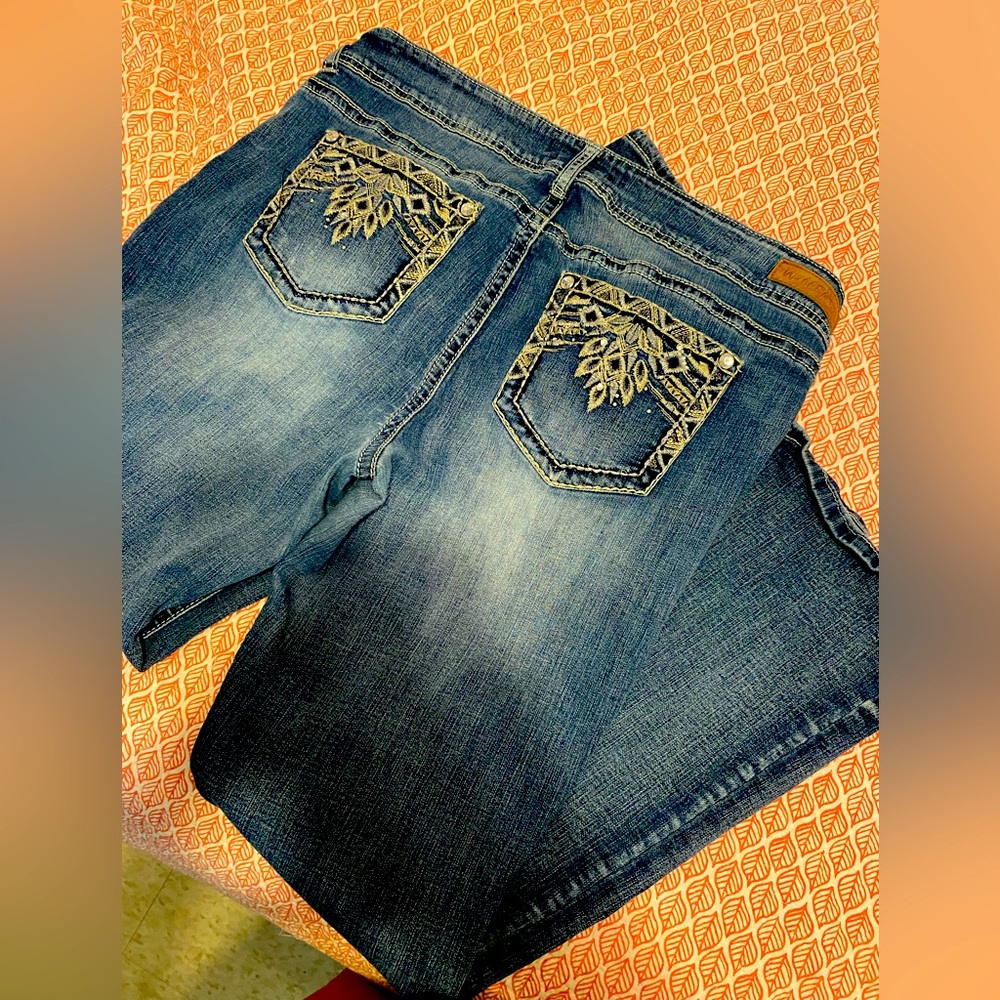 Women’s wallflower Jeans